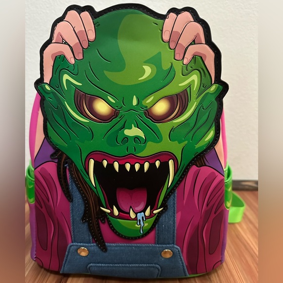NWT Loungefly Goosebumps Haunted Mask Glow in the dark backpack - Picture 2 of 5